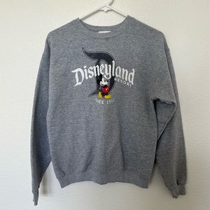 Disneyland crewneck sweatshirt